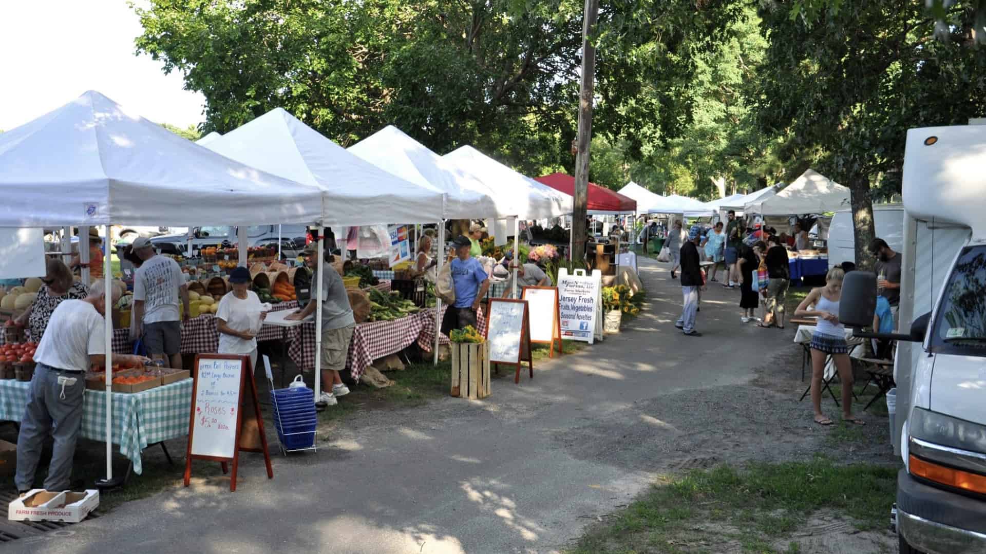 patrons shop at the Brick Farmers’ Market